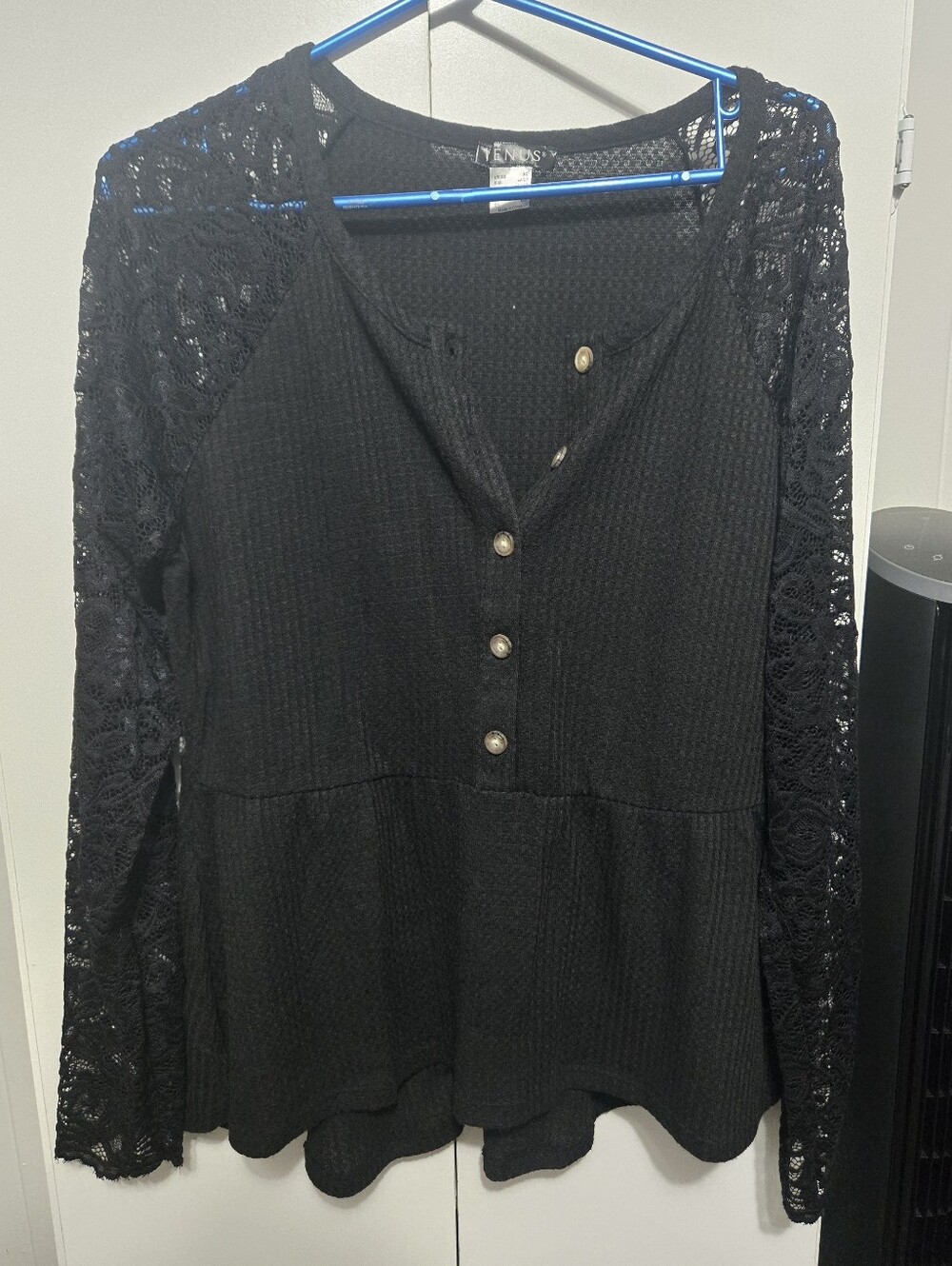 VENUS Black Lace-Sleeve Peplum Henley Top